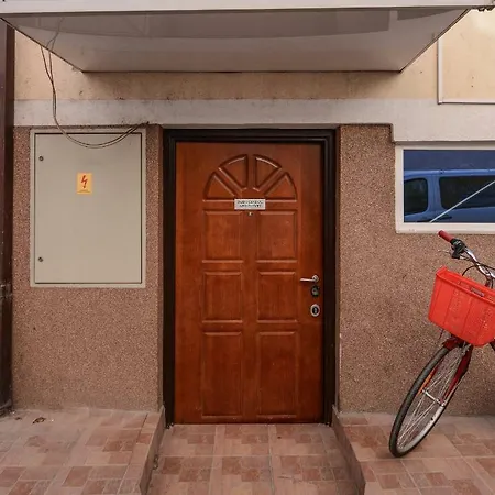 Darni Central Apartments - Bazaar Location With Free Parking Ohrida Exterior foto