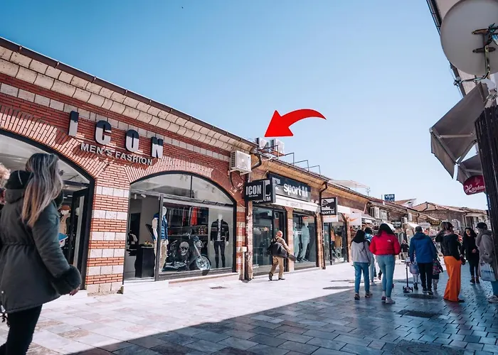 Darni Central Apartments - Bazaar Location With Free Parking